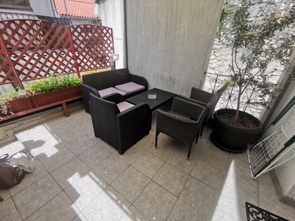 Apartment Old Town Pula Luaran gambar