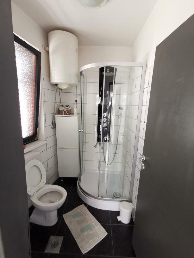 Apartment Old Town Pula Luaran gambar