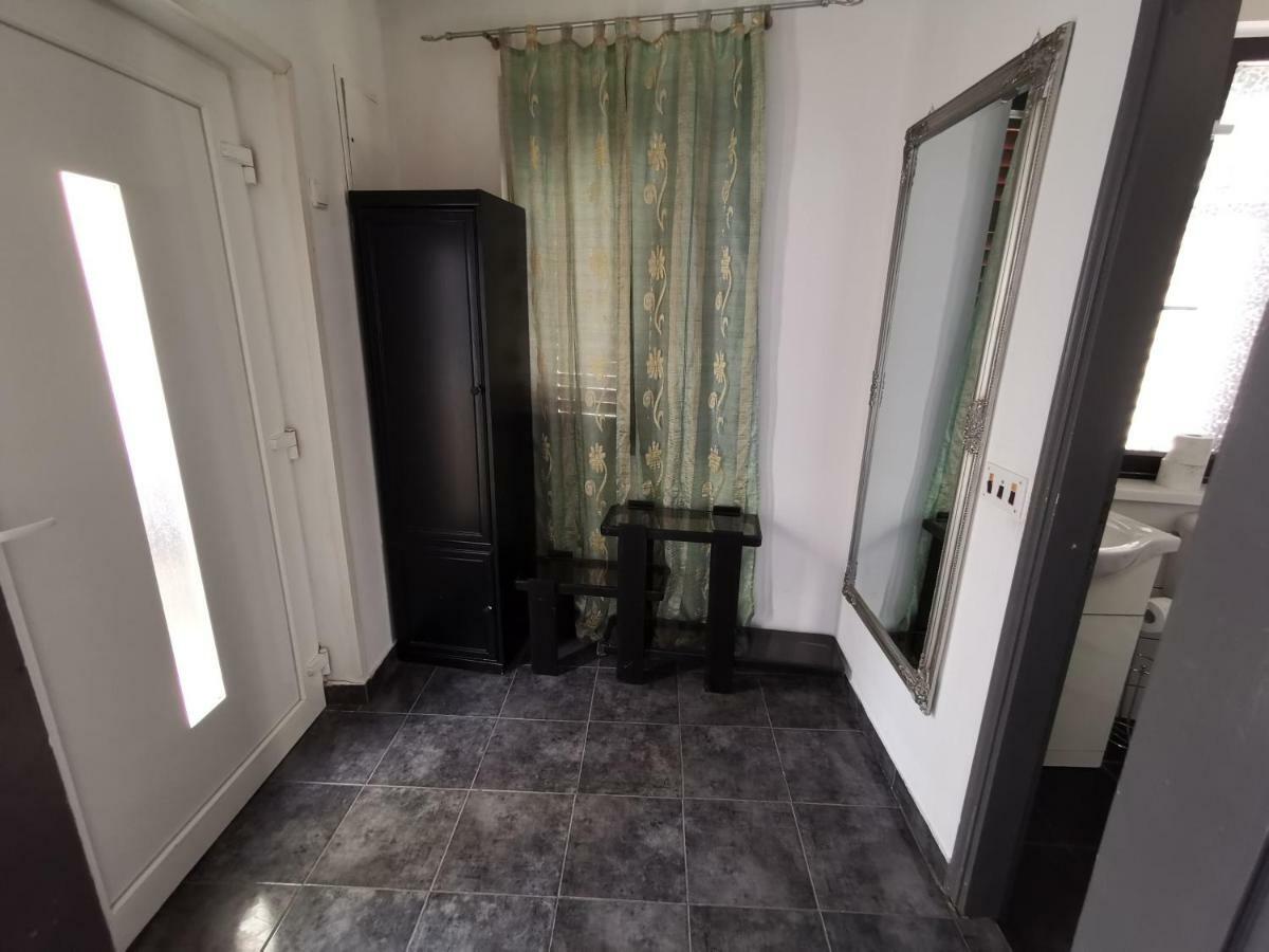 Apartment Old Town Pula Luaran gambar