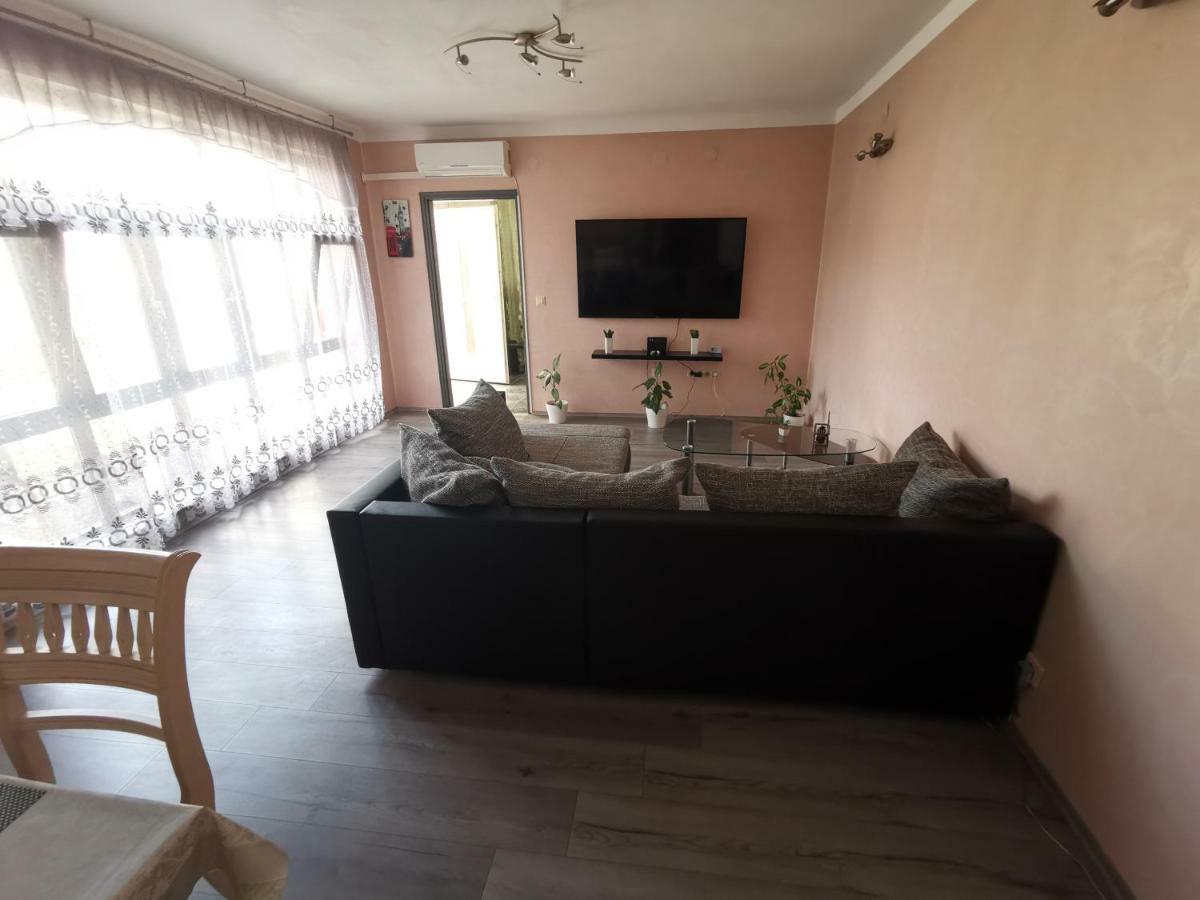 Apartment Old Town Pula Luaran gambar