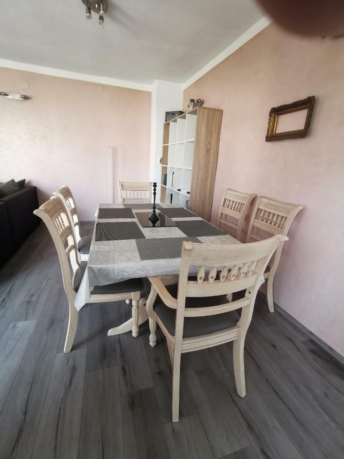 Apartment Old Town Pula Luaran gambar